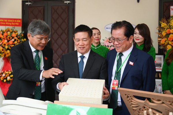 VRG bứt phá mạnh mẽ, tăng trưởng trên 10% trong năm 2025