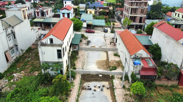 Vụ xây tường chắn ngang đường ở Nga Sơn: Người dân đã phá dỡ tường rào