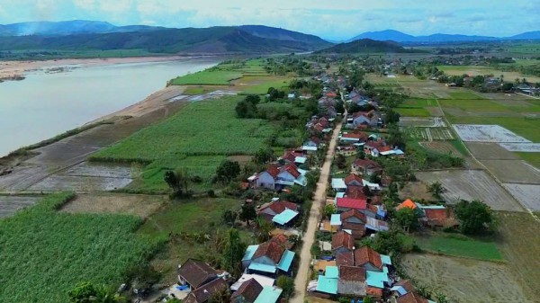 Vùng rốn lũ dưới 'họng' 2 thủy điện