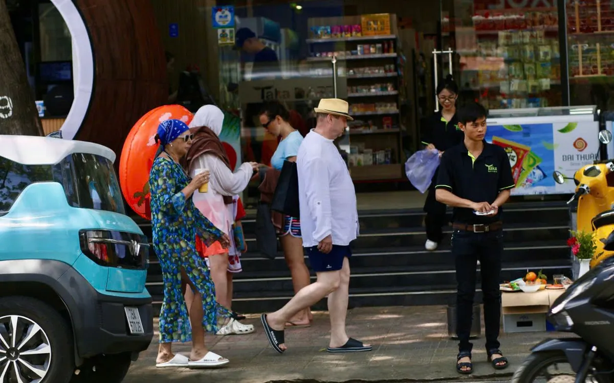 Khánh Hòa vận hành đường dây nóng 24/7 bảo vệ quyền lợi du khách.