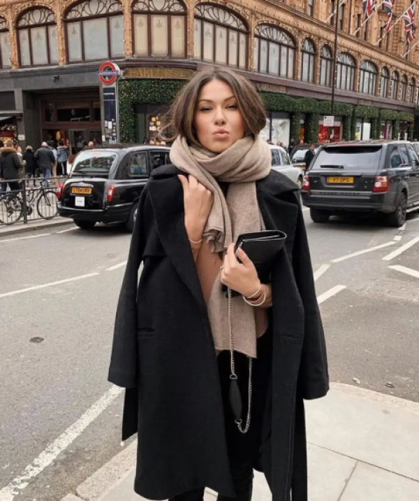 Cách dùng khăn choàng đơn giản để vừa tạo phong cách thời trang vừa giữ ấm