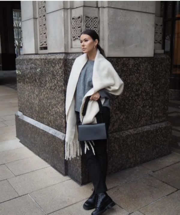 Cách dùng khăn choàng đơn giản để vừa tạo phong cách thời trang vừa giữ ấm