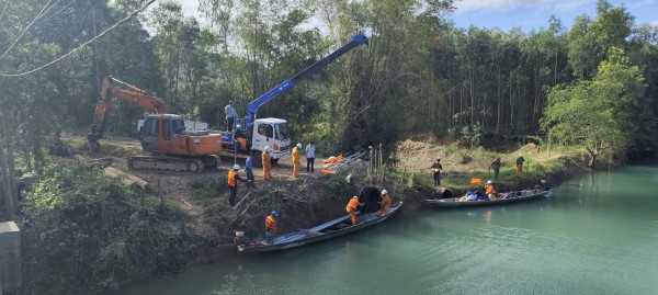 EVN hoàn thành vượt tiến độ xóa ‘vùng lõm’ điện, sóng tại 129 thôn bản EVN hoàn thành vượt tiến độ xóa ‘vùng lõm’ điện, sóng tại 129 thôn bản