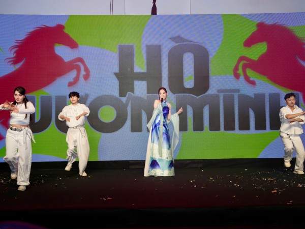 Báo Thanh Niên kỷ niệm 40 năm ngày phát hành số đầu tiên Báo Thanh Niên kỷ niệm 40 năm ngày phát hành số đầu tiên