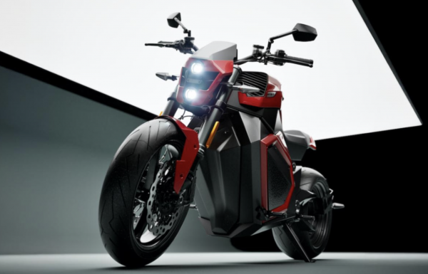 Mô tô điện đầu tiên dùng pin thể rắn, phạm vi di chuyển gần 600 km Mô tô điện đầu tiên dùng pin thể rắn, phạm vi di chuyển gần 600 km