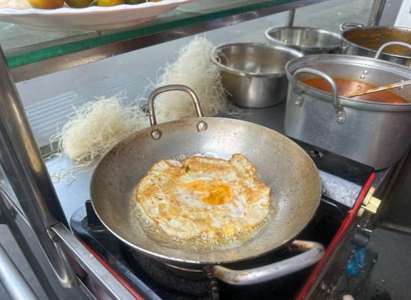 Hẻm ăn vặt 76 Hai Bà Trưng ở trung tâm TP.HCM đóng cửa: Tiếc nuối kỷ niệm xưa Hẻm ăn vặt 76 Hai Bà Trưng ở trung tâm TP.HCM đóng cửa: Tiếc nuối kỷ niệm xưa