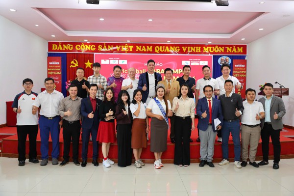 100 VĐV tham dự giải Pickleball Paralympic Việt Nam 2026 – 'Gắn kết yêu thương' 100 VĐV tham dự giải Pickleball Paralympic Việt Nam 2026 – 'Gắn kết yêu thương'