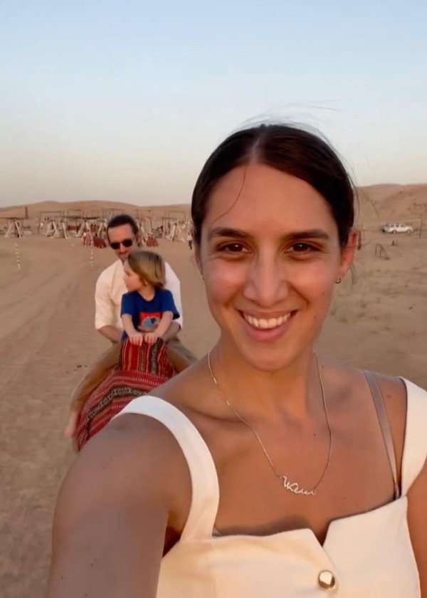 Cậu bé đi du lịch nhiều nhất thế giới, 7 tuổi đặt chân đến 7 châu lục