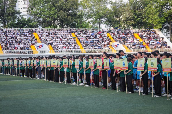 Những hình ảnh đẹp, tràn đầy năng lượng tại ngày khai mạc TNSV THACO cup 2026