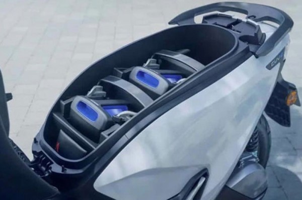 Có nên “xuống tiền” mua xe máy điện Honda CUV e:?