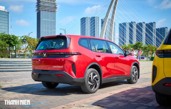 Ô tô điện bùng nổ tại Việt Nam, VinFast sắm vai 'người dẫn dắt' Ô tô điện bùng nổ tại Việt Nam, VinFast sắm vai 'người dẫn dắt'