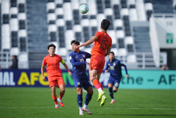 U.23 Thái Lan bị loại vì không thắng Trung Quốc, Úc giật vé đi tiếp khó tin: Đủ 8 đội vào tứ kết