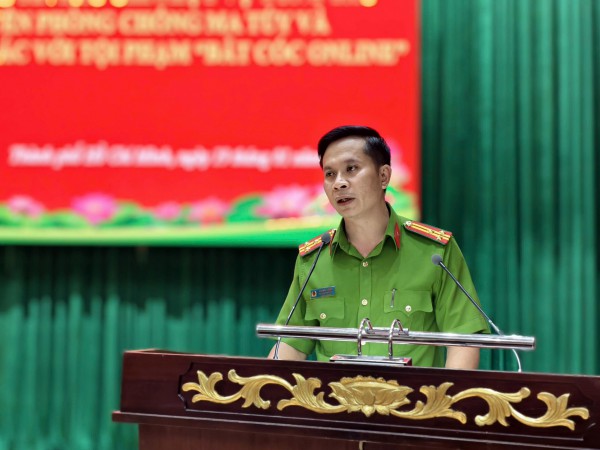 Công an TP.HCM lên tiếng thực hư ma túy trộn bánh kẹo bán trước cổng trường