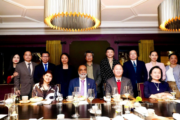 Doanh nghiệp Việt tham gia đối thoại chính sách AI toàn cầu về sức khỏe Doanh nghiệp Việt tham gia đối thoại chính sách AI toàn cầu về sức khỏe