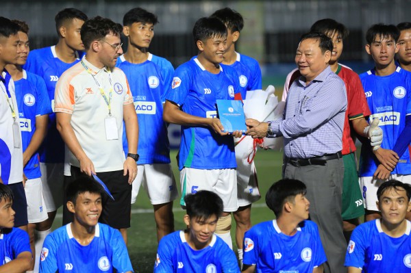 Trường ĐH Đồng Tháp nhận thưởng bất ngờ khi vào chung kết vòng loại Tây Nam bộ