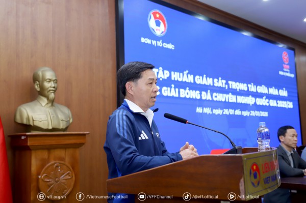 ‘Mổ băng’ các tình huống VAR, Ban Trọng tài có động thái đặc biệt khi V-League tái xuất