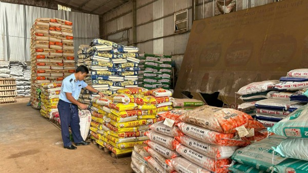 Hộ kinh doanh bị phạt 145 triệu đồng vì hàng nhập lậu, không rõ nguồn gốc Hộ kinh doanh bị phạt 145 triệu đồng vì hàng nhập lậu, không rõ nguồn gốc