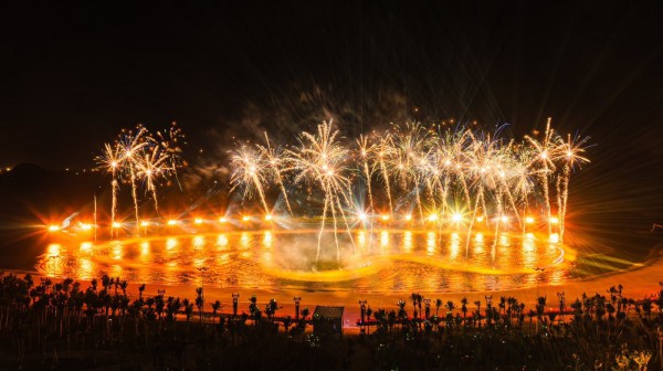 Từ DIFF Đà Nẵng tới đại nhạc hội pháo hoa Hà Nội: Khẳng định vị thế 'ông trùm pháo hoa' Sun Group Từ DIFF Đà Nẵng tới đại nhạc hội pháo hoa Hà Nội: Khẳng định vị thế 'ông trùm pháo hoa' Sun Group