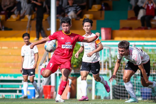 Trường ĐH Văn Lang 3-5 Trường ĐH Công nghệ TP.HCM: Kịch bản không tưởng Trường ĐH Văn Lang 3-5 Trường ĐH Công nghệ TP.HCM: Kịch bản không tưởng