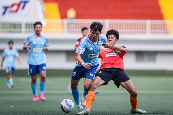 Bất ngờ với đội Trường ĐH Sư phạm TP.HCM Bất ngờ với đội Trường ĐH Sư phạm TP.HCM