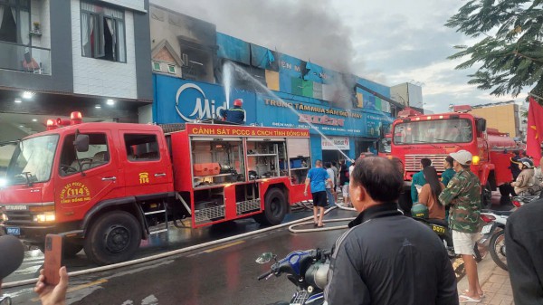 Cháy cửa hàng điện máy ở Đồng Nai, 2 mẹ con tử vong thương tâm