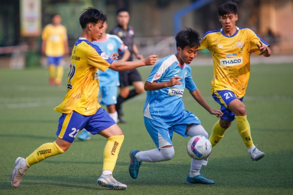 ĐH Kinh tế quốc dân: Đá phạt góc bằng cảm hứng U.23 Việt Nam và Arsenal