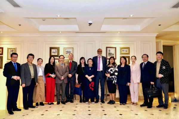 Doanh nghiệp Việt tham gia đối thoại chính sách AI toàn cầu về sức khỏe Doanh nghiệp Việt tham gia đối thoại chính sách AI toàn cầu về sức khỏe