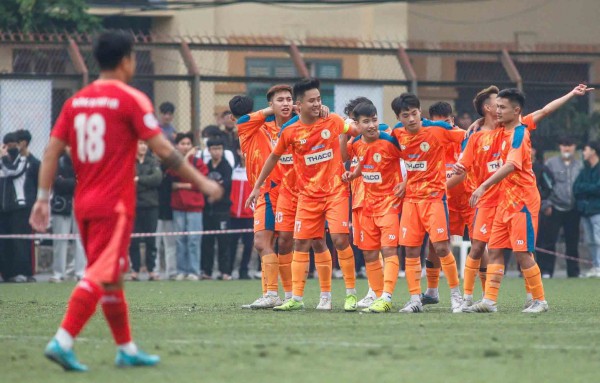 Đua tranh nghẹt thở khu vực phía bắc