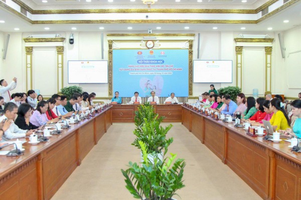 Gia đình Việt Nam ngày càng nhỏ, đơn thân gia tăng