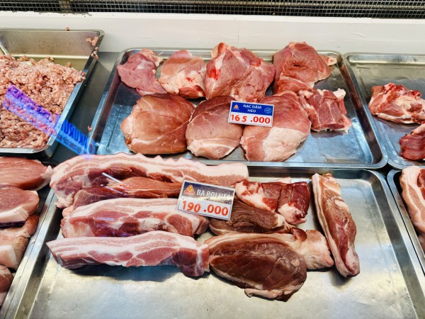 Giá heo hơi hôm nay 29.1.2026: Bất ngờ quay đầu