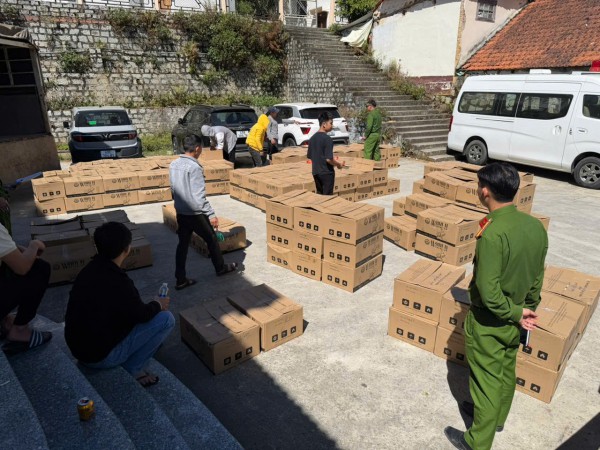 Lâm Đồng: Phát hiện hơn 4 tấn cà phê trộn đậu nành, nghi sản xuất hàng giả Lâm Đồng: Phát hiện hơn 4 tấn cà phê trộn đậu nành, nghi sản xuất hàng giả