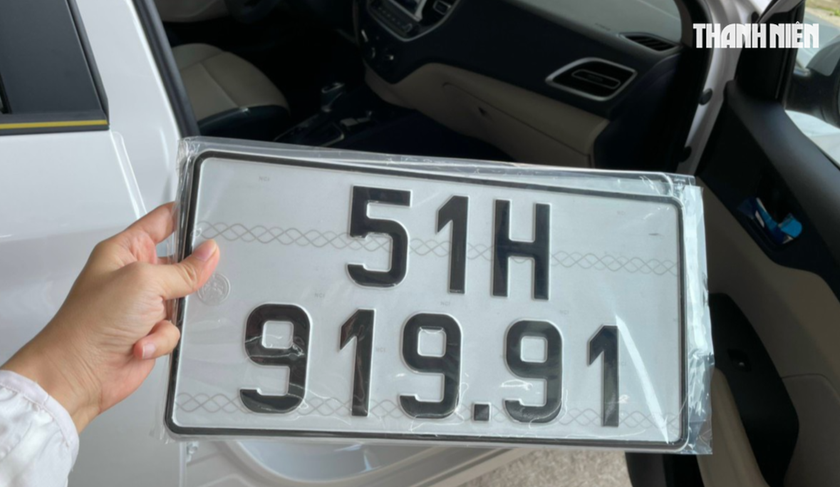 Lệ phí cấp biển số ô tô tại Hà Nội, TP.HCM giảm còn 14 triệu đồng Lệ phí cấp biển số ô tô tại Hà Nội, TP.HCM giảm còn 14 triệu đồng