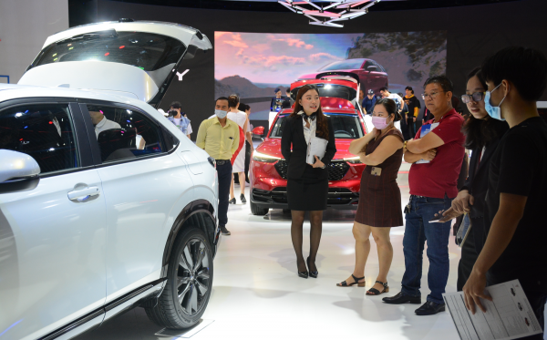 Người Việt ngày càng chuộng ô tô gầm cao 7 chỗ, xe sedan giảm sức hút Người Việt ngày càng chuộng ô tô gầm cao 7 chỗ, xe sedan giảm sức hút