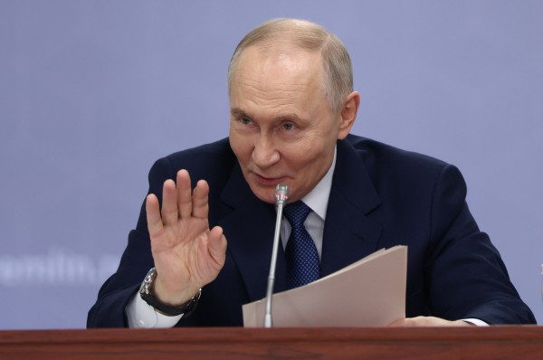 Ông Putin lần đầu lên tiếng về vấn đề Greenland