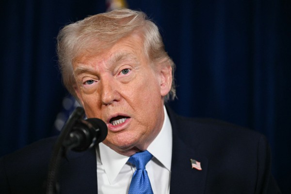 Ông Trump cảnh báo lãnh đạo lâm thời Venezuela trả giá đắt nếu không hợp tác với Mỹ