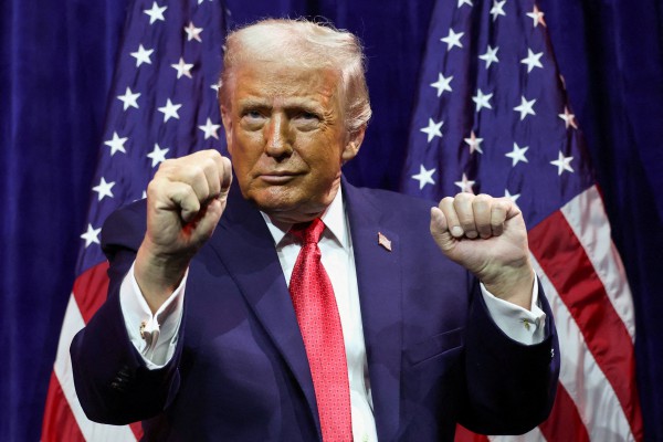 Ông Trump dọa tiếp tục không kích Nigeria