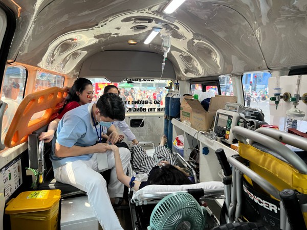 TP.HCM: Tối 31.12 đi xem bắn pháo hoa, tình huống khẩn cấp nào gọi cấp cứu 115?