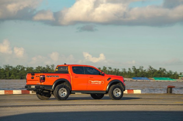 Thuế tiêu thụ đặc biệt chưa tăng, giá xe pick up đang giảm sâu Thuế tiêu thụ đặc biệt chưa tăng, giá xe pick up đang giảm sâu