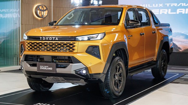 Toyota Hilux gây bất ngờ, phân khúc xe bán tải “nóng” ngay từ đầu năm Toyota Hilux gây bất ngờ, phân khúc xe bán tải “nóng” ngay từ đầu năm