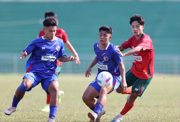 Trường ĐH TDTT Đà Nẵng - Trường CĐ Phương Đông Đà Nẵng: Giữ chắc ngôi đầu!