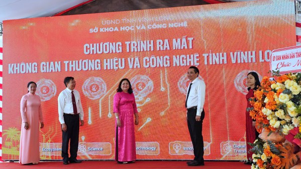 Vĩnh Long ra mắt không gian thương hiệu và công nghệ đầu tiên Vĩnh Long ra mắt không gian thương hiệu và công nghệ đầu tiên
