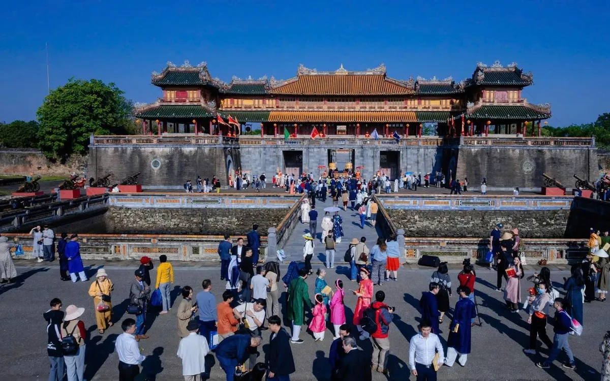 Du lịch Huế khởi đầu năm 2026 thuận lợi với gần 85.000 lượt khách.