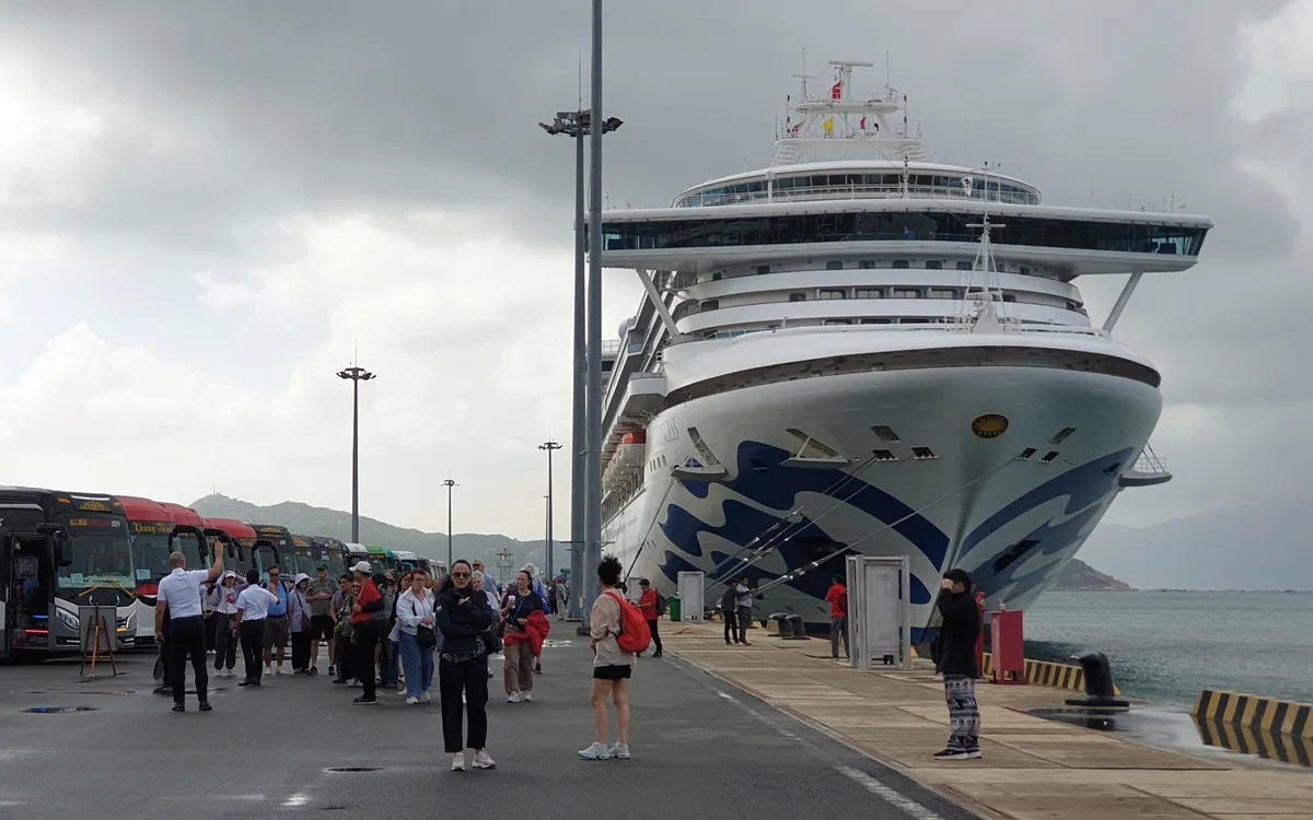 Khánh Hòa đón tàu biển quốc tế Diamond Princess.
