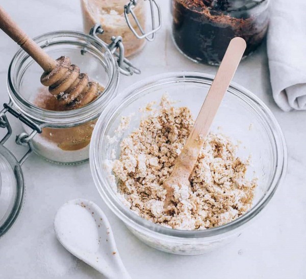 Làm đẹp từ gian bếp: Nuôi dưỡng làn da từ trong ra ngoài với yến mạch Làm đẹp từ gian bếp: Nuôi dưỡng làn da từ trong ra ngoài với yến mạch