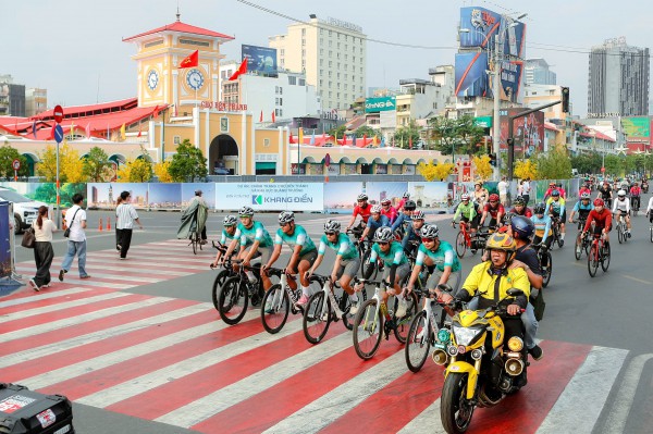 Hồi sinh đội xe đạp Công an TP.HCM, vẽ lại bản đồ xe đạp Việt Nam Hồi sinh đội xe đạp Công an TP.HCM, vẽ lại bản đồ xe đạp Việt Nam