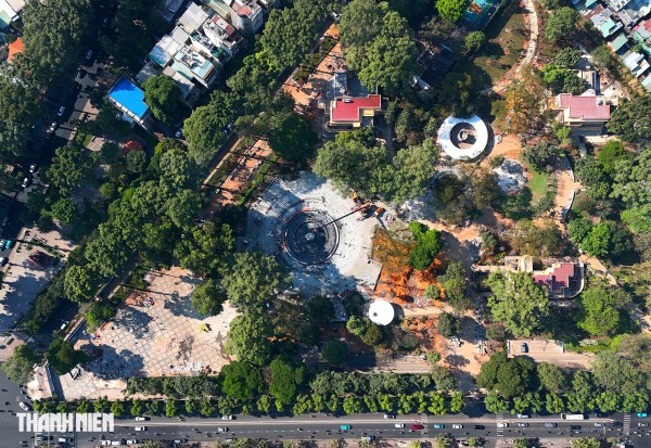 Cận cảnh biểu trưng hình giọt nước tại công viên số 1 Lý Thái Tổ