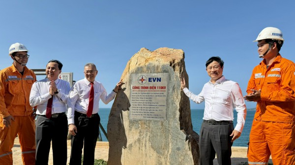 Lần đầu tiên, cư dân Côn Đảo có lưới điện thông minh đón tết