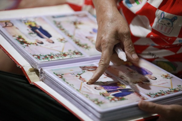 Xóm ve chai ở TP.HCM: Lo từng bữa ăn, tiền đâu về quê ngày tết