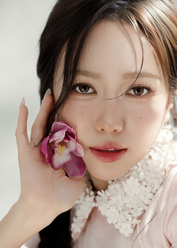 Diệu Nhi dịu dàng trong bộ ảnh áo dài tết