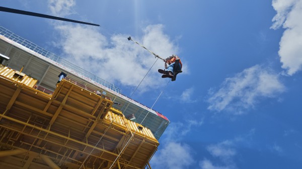 Đu dây lên nhà giàn DK1: Trải nghiệm không quên giữa trùng khơi Đu dây lên nhà giàn DK1: Trải nghiệm không quên giữa trùng khơi